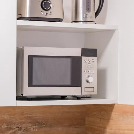 ホテル Schoko-apartments Mit Bad & Kueche Unterschneidheim